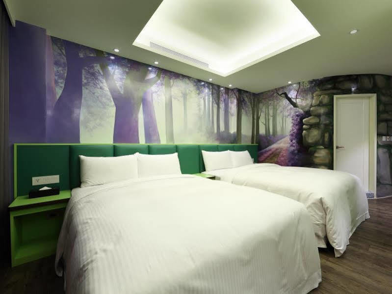 Shichi Hotel Kaohsiung Bagian luar foto