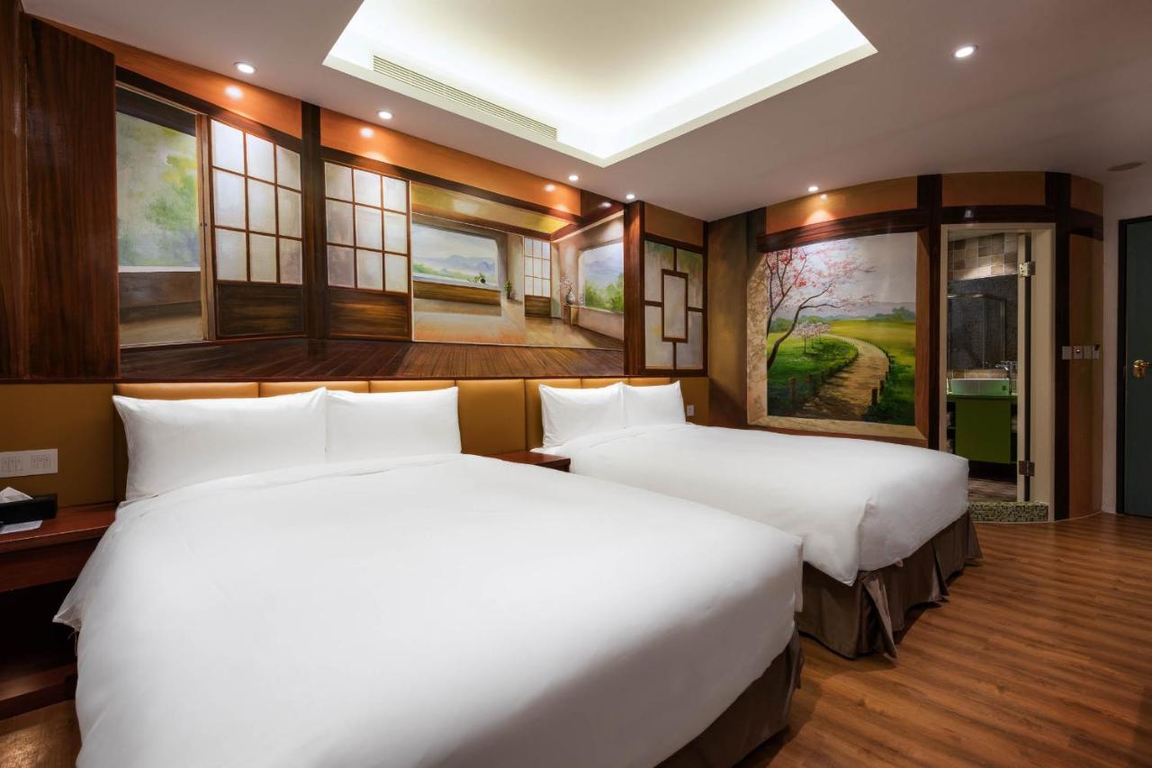 Shichi Hotel Kaohsiung Bagian luar foto