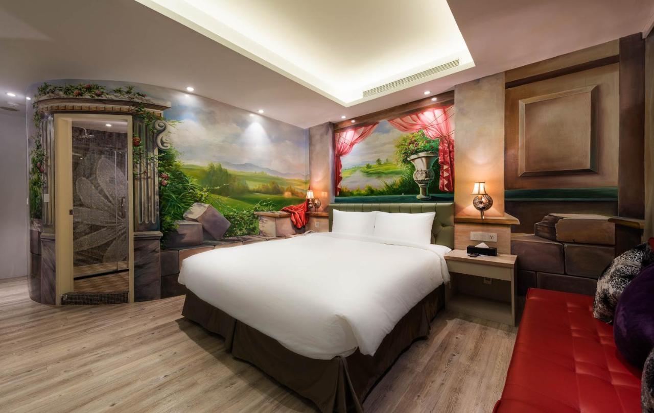 Shichi Hotel Kaohsiung Bagian luar foto