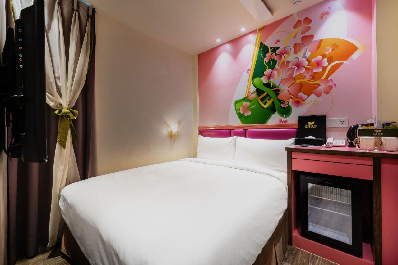 Shichi Hotel Kaohsiung Bagian luar foto