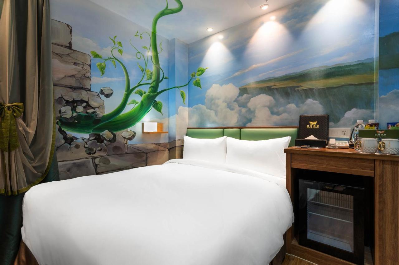 Shichi Hotel Kaohsiung Bagian luar foto